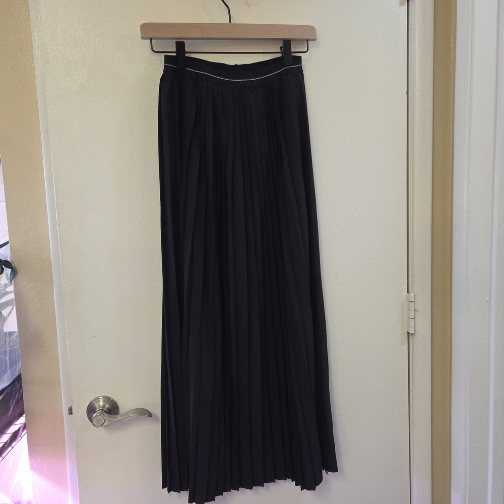 aerie Black Pleated Maxi Skirt  - Available until 4/19 - Picture 6 of 6